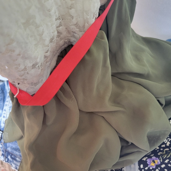 Girls size 7 off white and army green dress - Picture 7 of 8